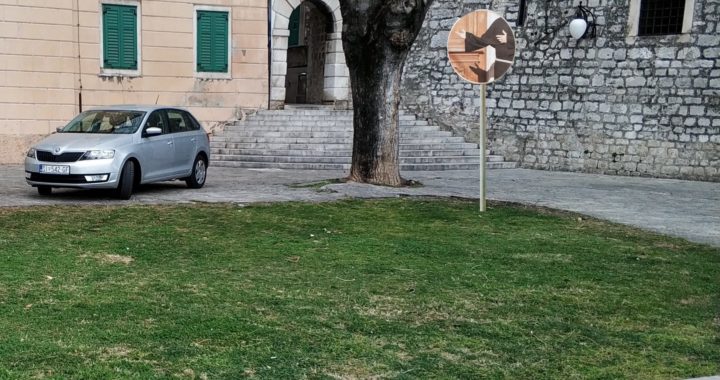 parking_biskup