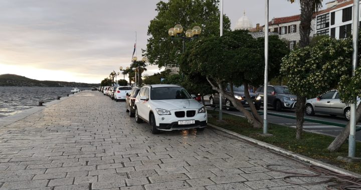 riva_auti