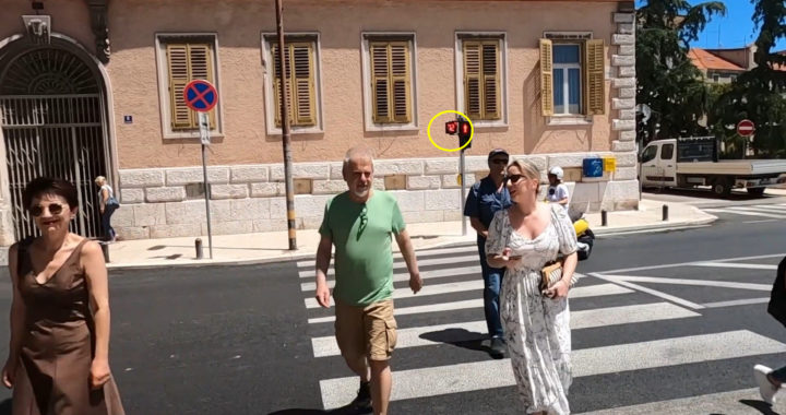 semafor_poljana