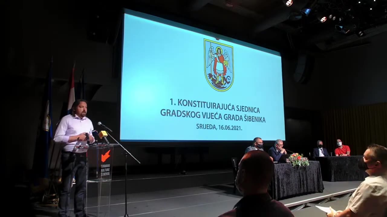 Tonči Restović za govornicom Gradskog vijeća