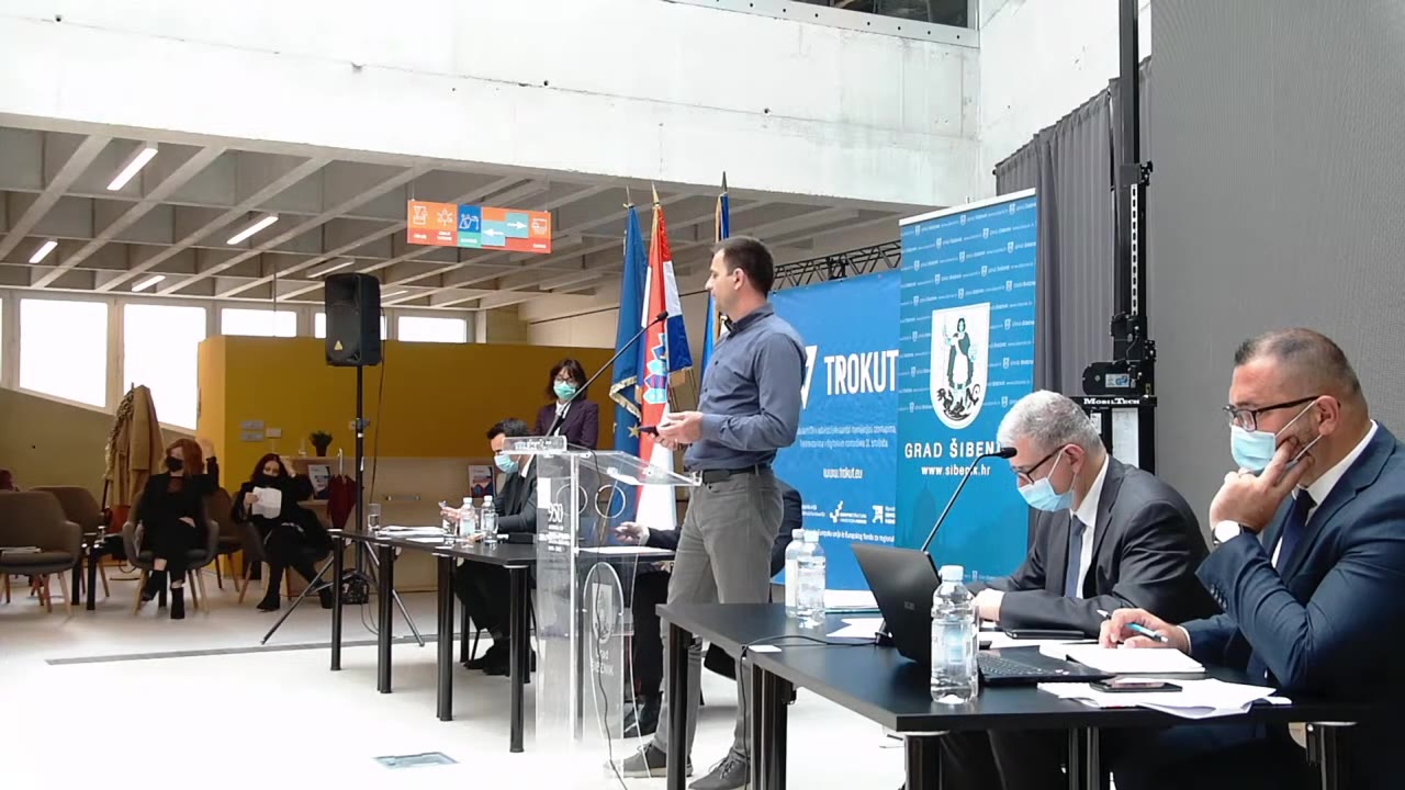 Dalibor Perak za govornicom Gradskog vijeća