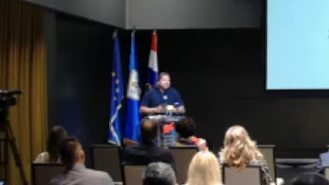 Tonči Restović za govornicom Gradskog vijeća