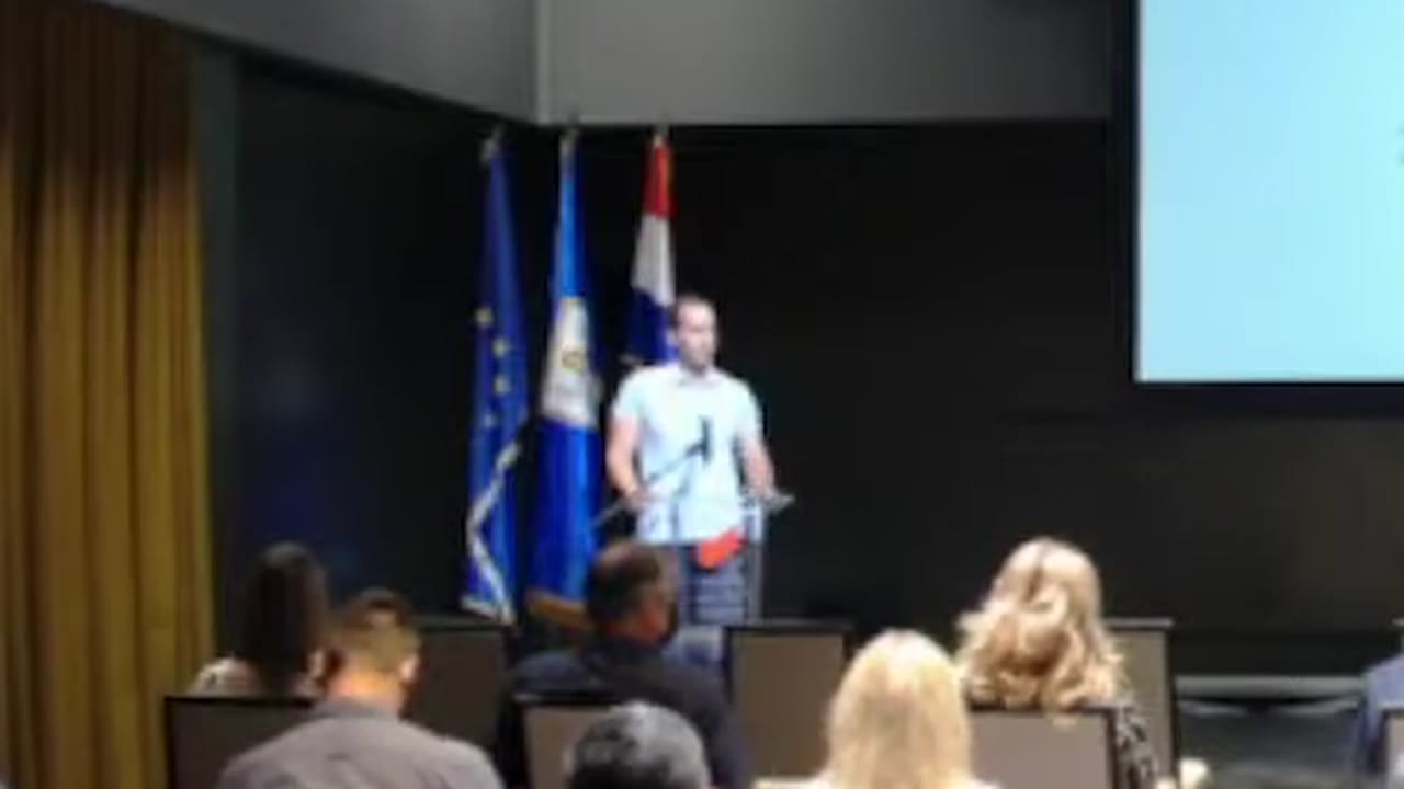 Ante Nakić za govornicom Gradskog vijeća