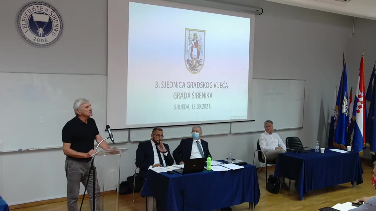 Frane Malenica za govornicom Gradskog vijeća