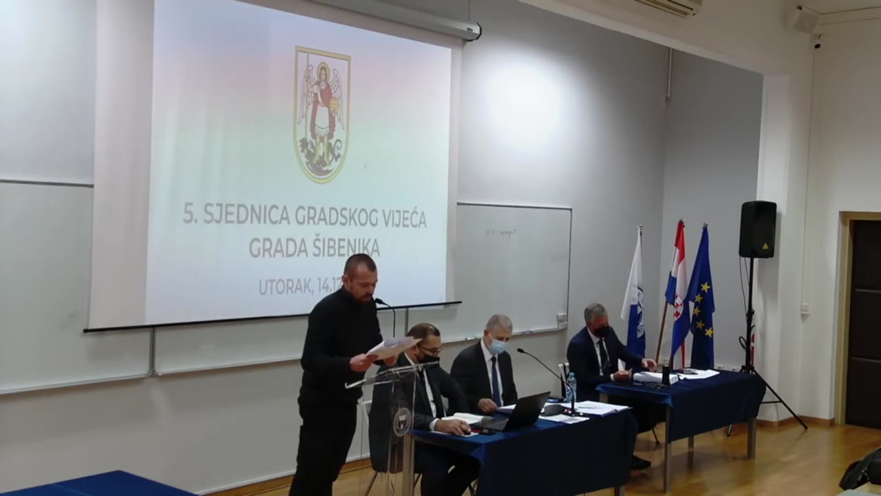Tomislav Travčić za govornicom Gradskog vijeća