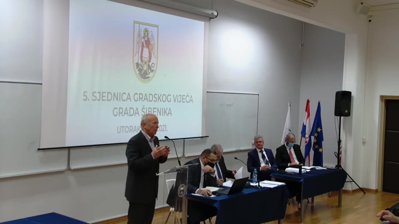 Ivan Rajić za govornicom Gradskog vijeća