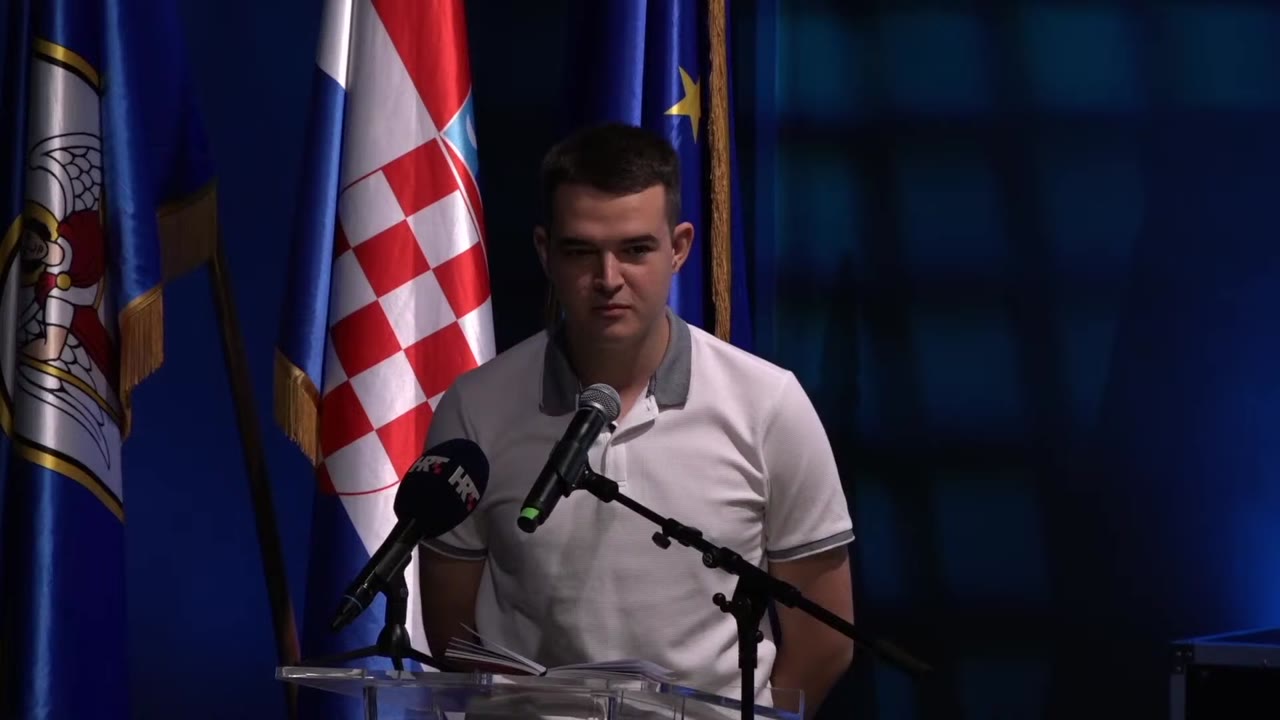 Ivan Slavica za govornicom Gradskog vijeća