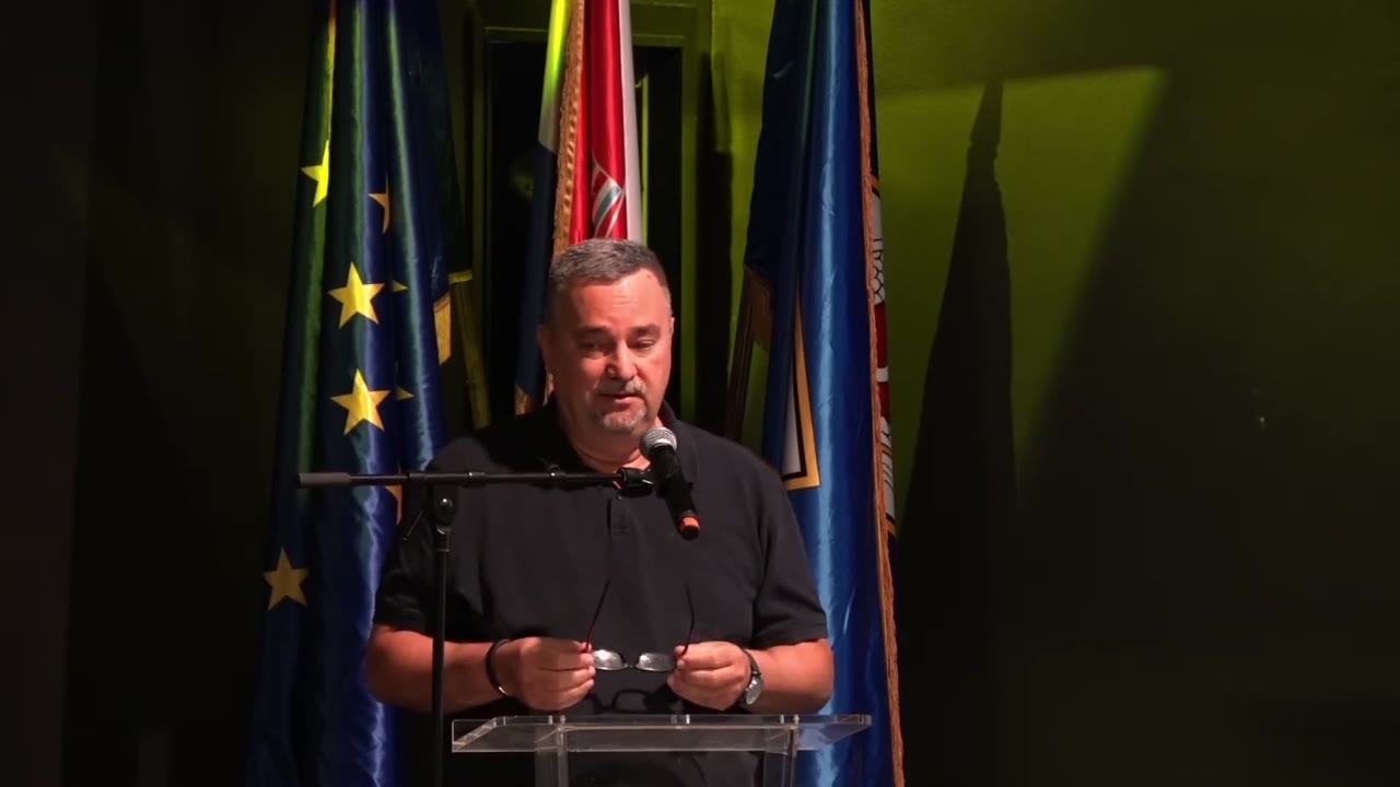 Rikard Marenzi za govornicom Gradskog vijeća