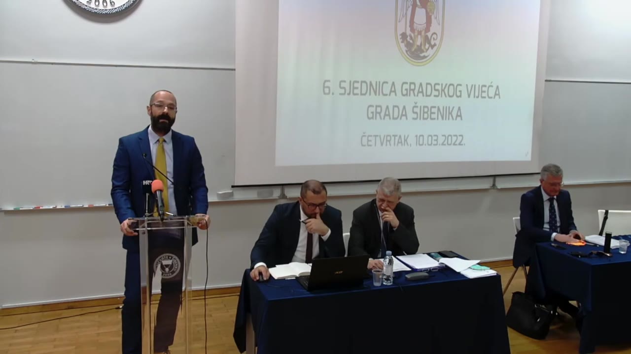 Danijel Mileta za govornicom Gradskog vijeća
