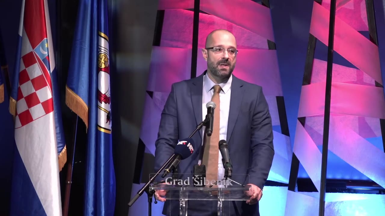 Danijel Mileta za govornicom Gradskog vijeća