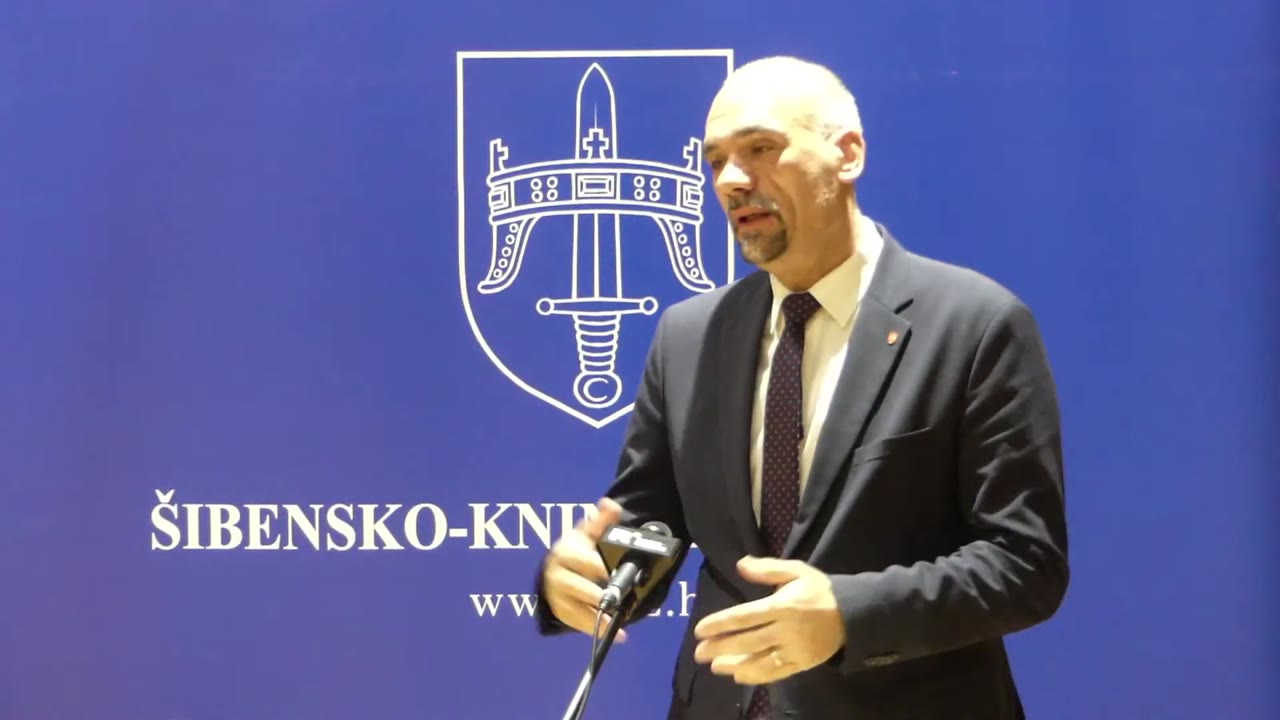 Marko Jelić za govornicom Županijske skupštine