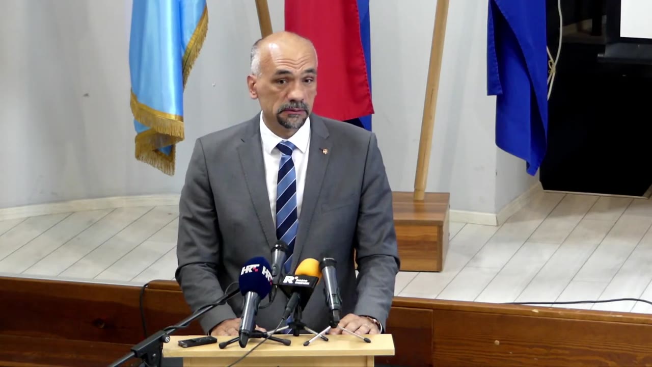 Marko Jelić za govornicom Županijske skupštine