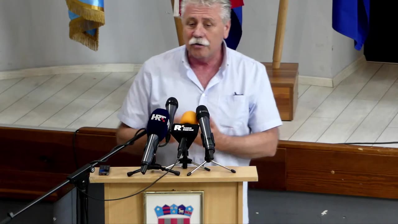 Joso Smolić za govornicom Županijske skupštine