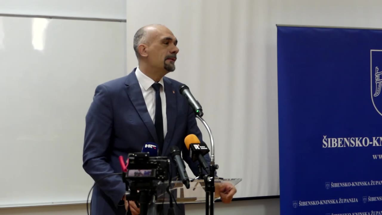 Marko Jelić za govornicom Županijske skupštine