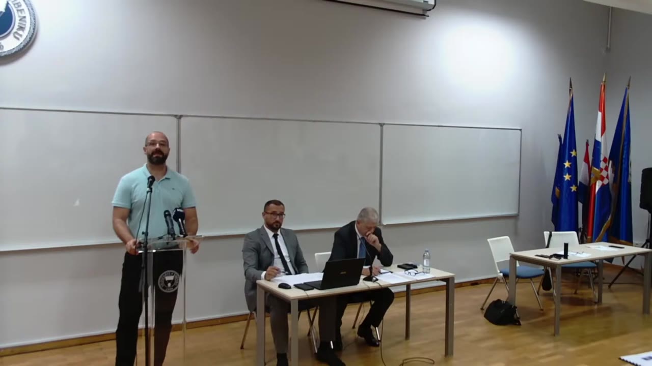 Danijel Mileta za govornicom Gradskog vijeća