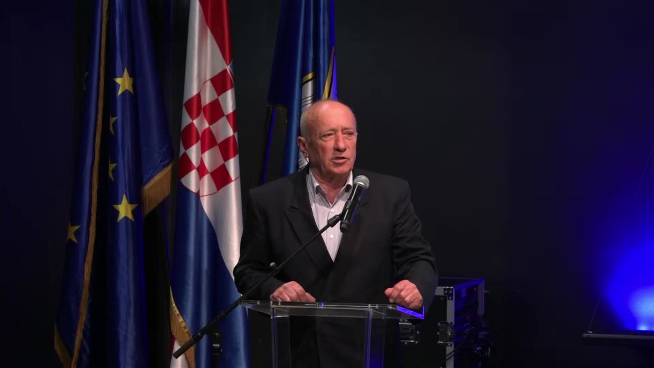 Ivan Rajić za govornicom Gradskog vijeća