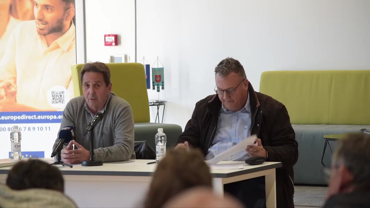 Stipe Petrina za stolom predsjedništva Županijske skupštine