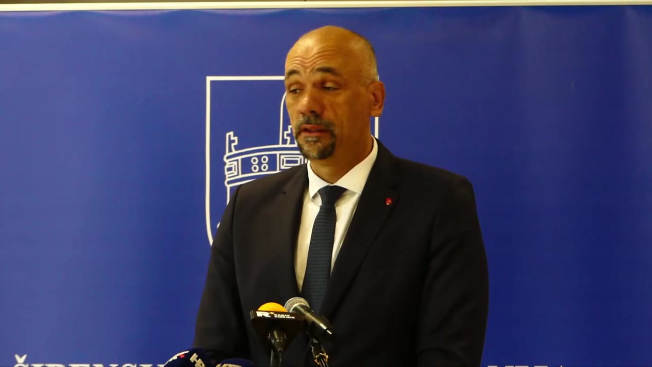 Marko Jelić za govornicom Županijske skupštine