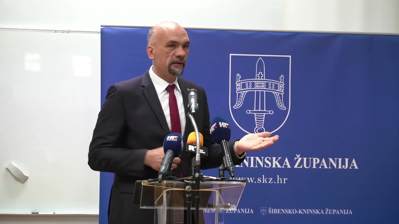 Marko Jelić za govornicom Županijske skupštine