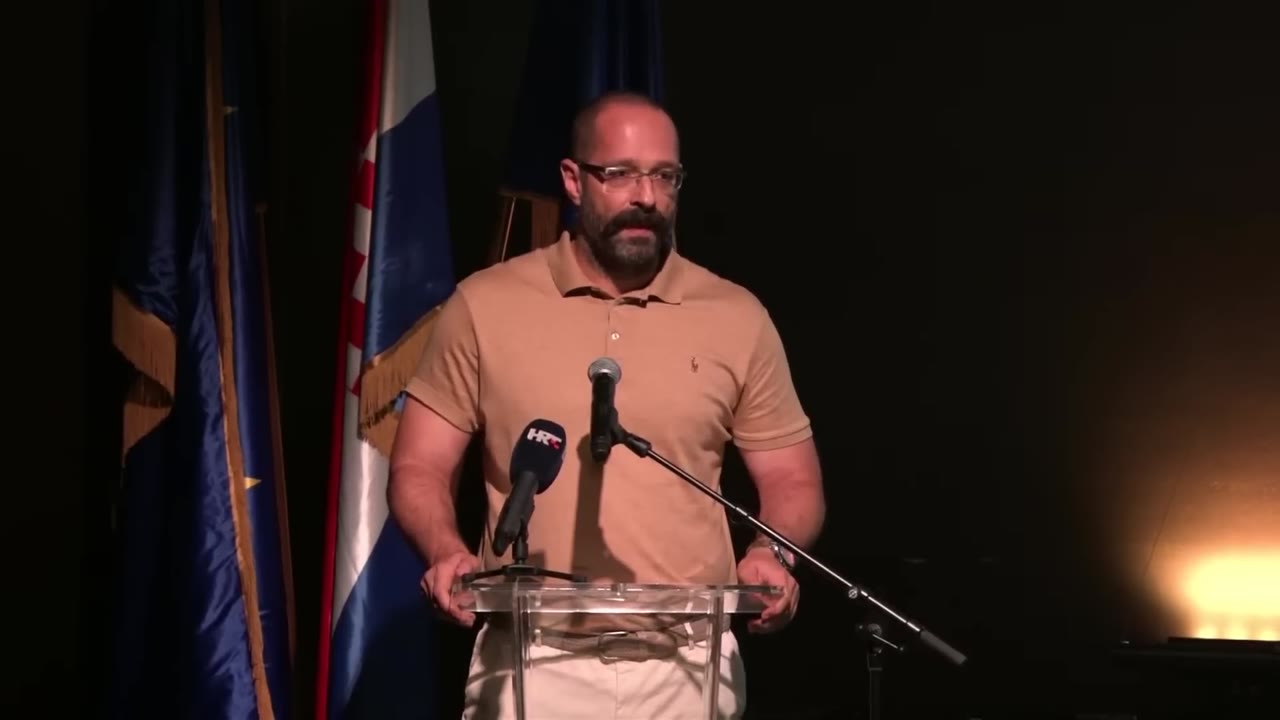 Danijel Mileta za govornicom Gradskog vijeća