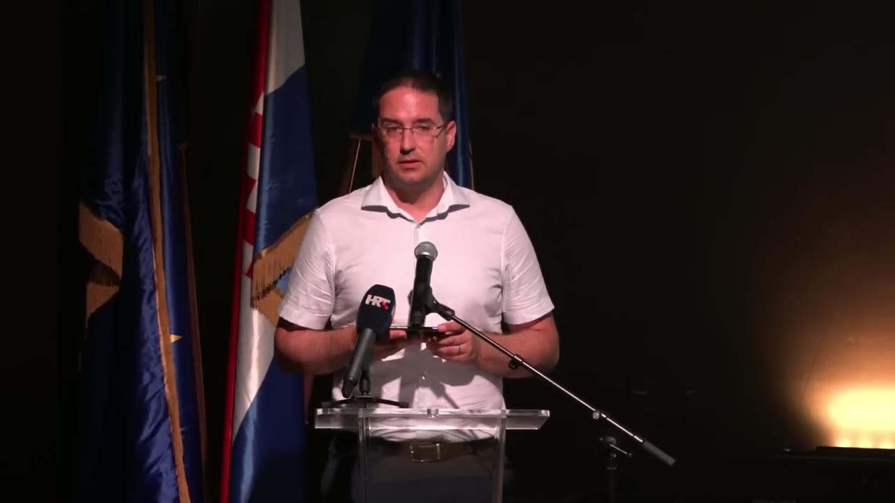 Slobodan Tolić za govornicom Gradskog vijeća