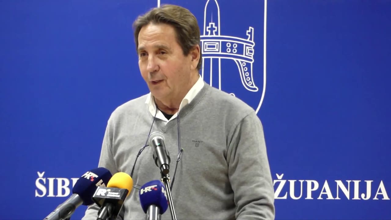 Stipe Petrina za govornicom Županijske skupštine