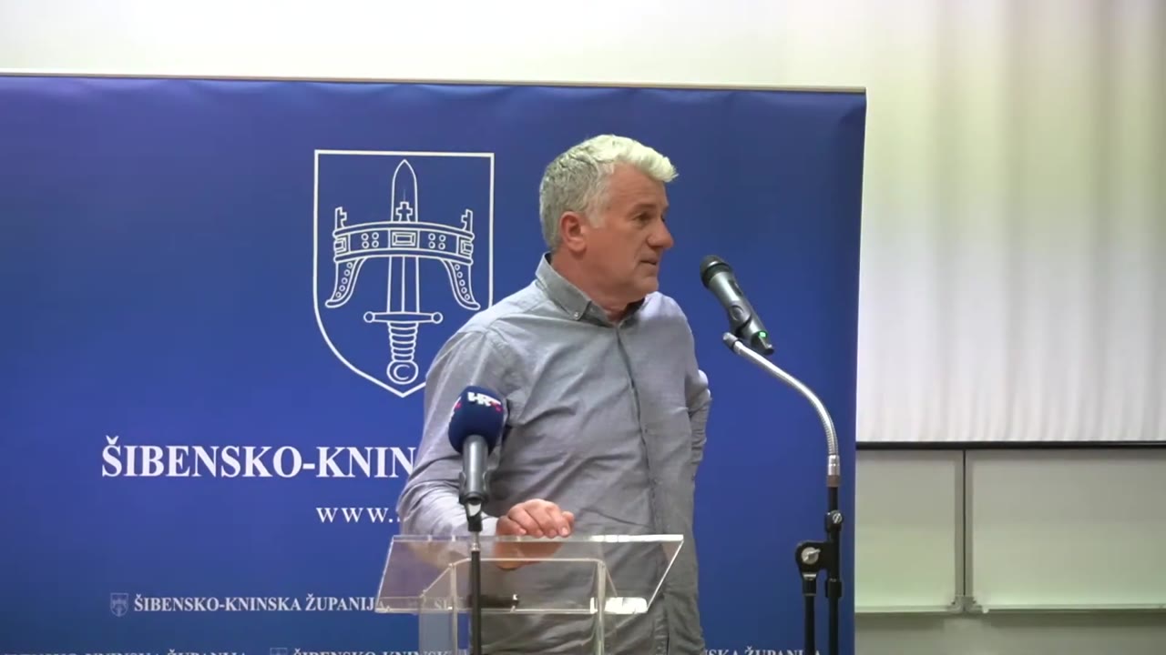 Branko Dželalija za govornicom Županijske skupštine