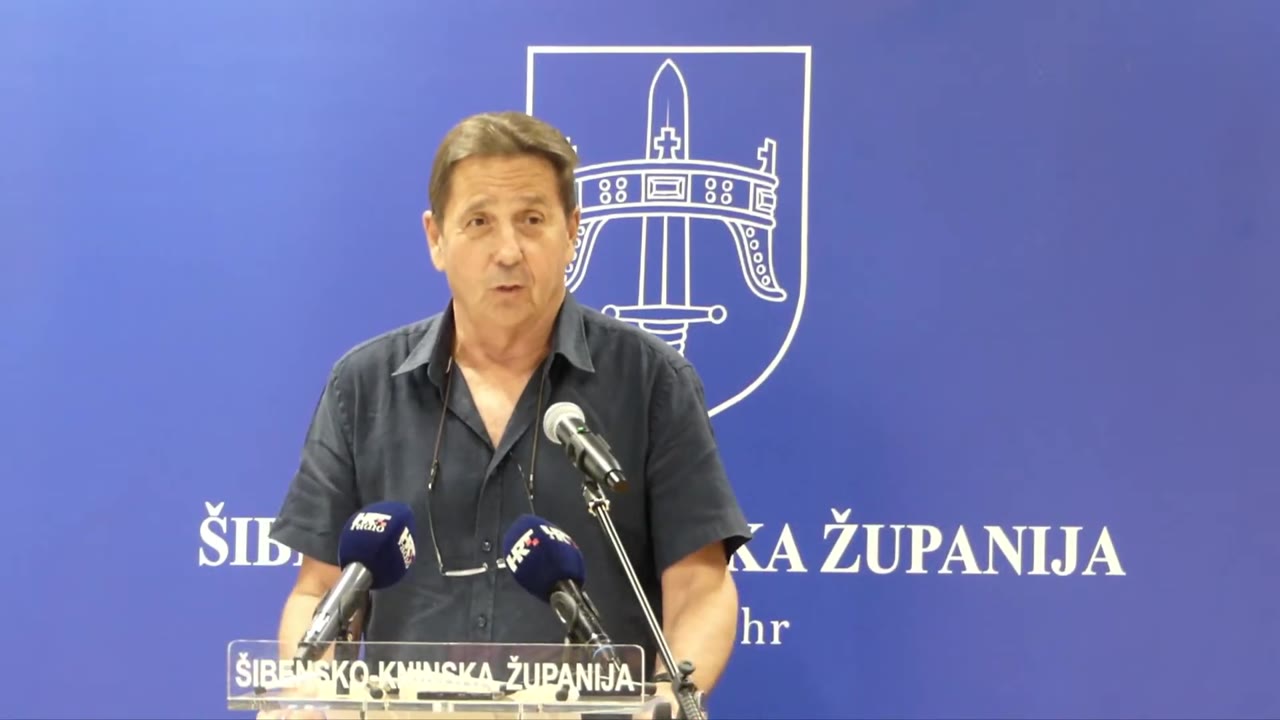Stipe Petrina za govornicom Županijske skupštine