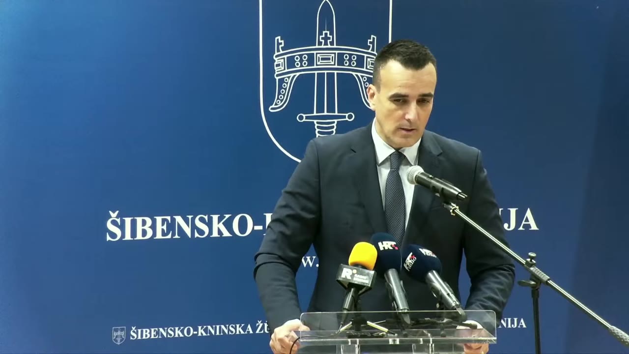 Paško Rakić za govornicom Županijske skupštine