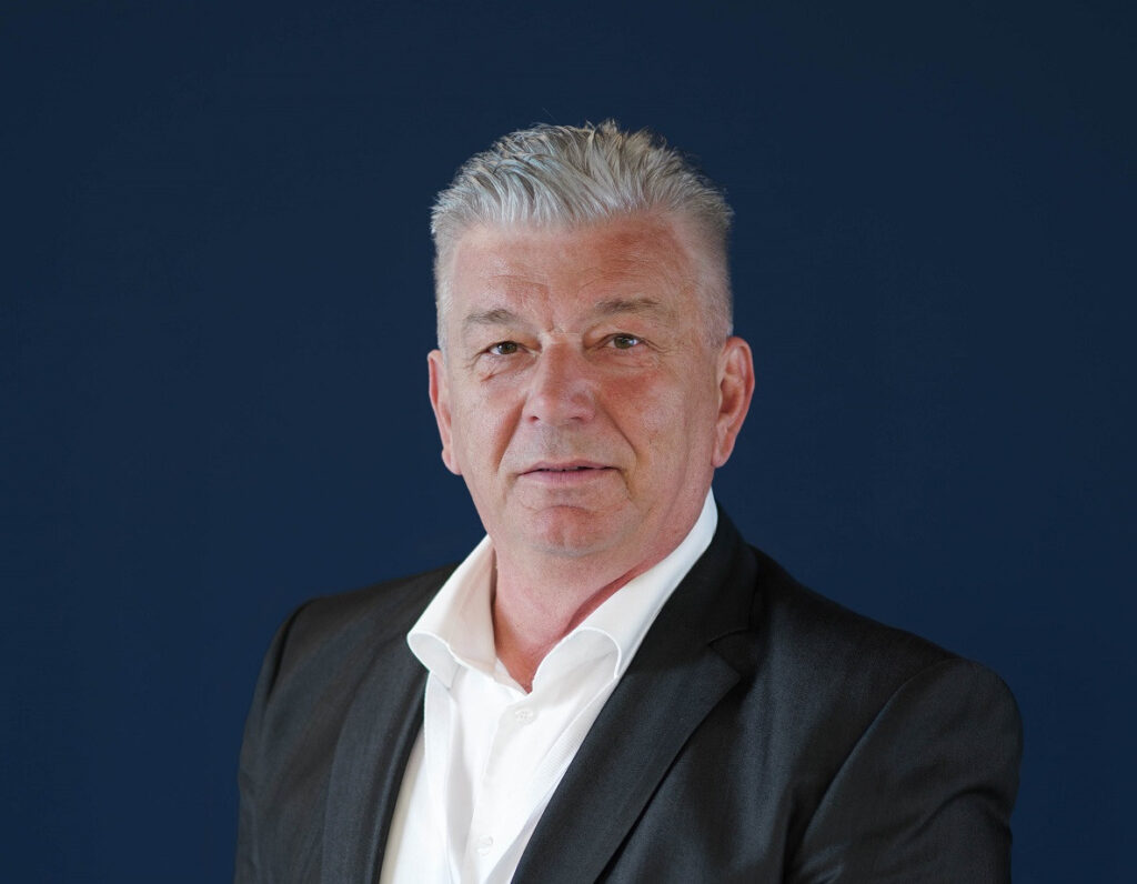 novica-ljubicic-odrezana64424d9e79bbd