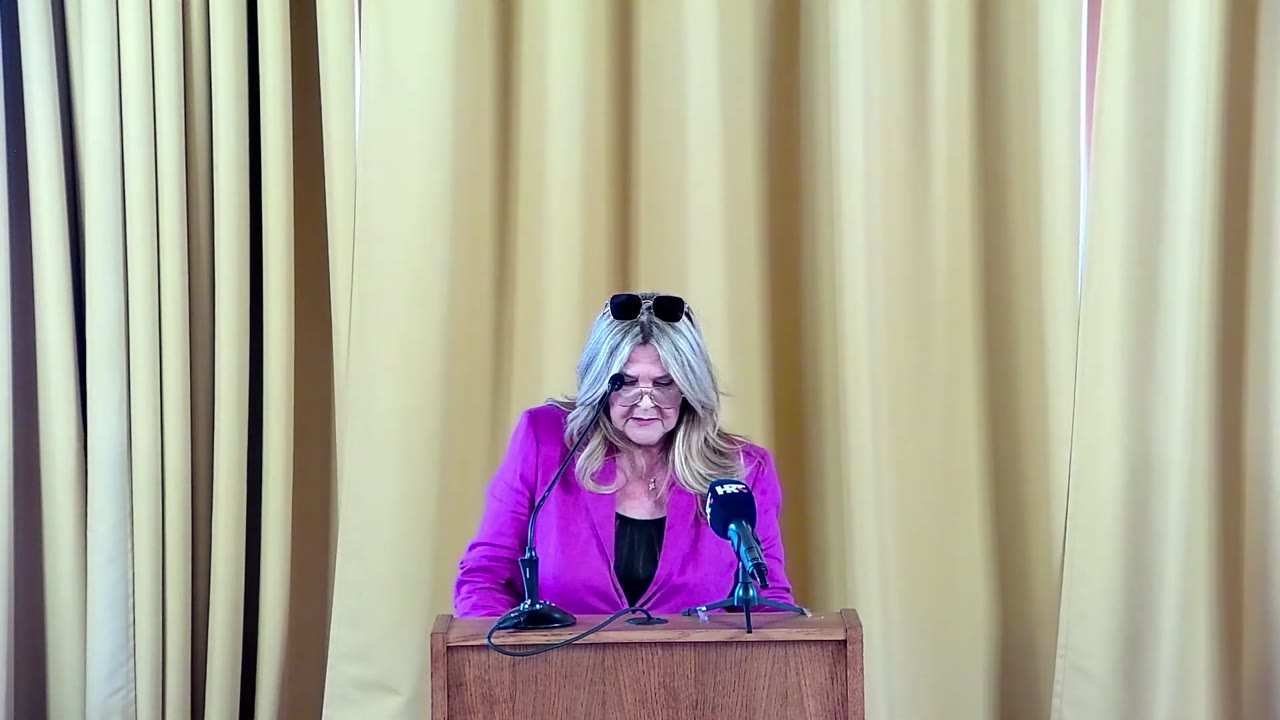 Branka Badžim za govornicom Gradskog vijeća