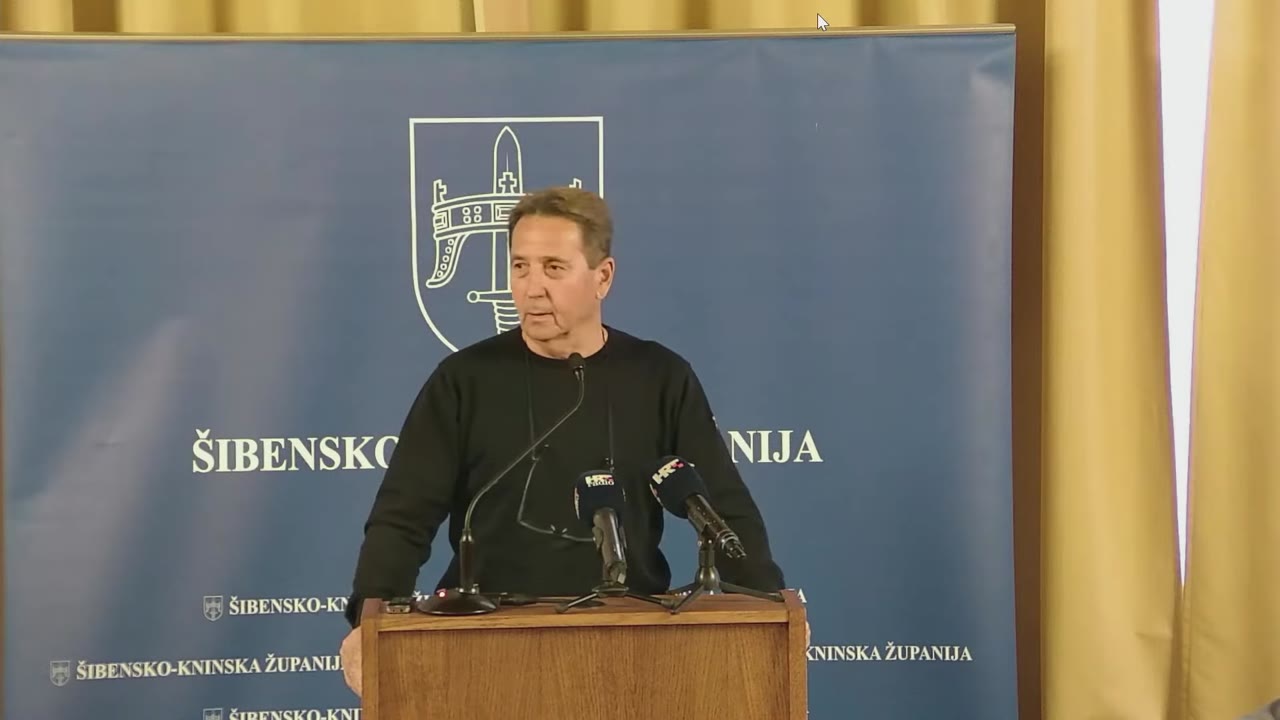 Stipe Petrina za govornicom Županijske skupštine