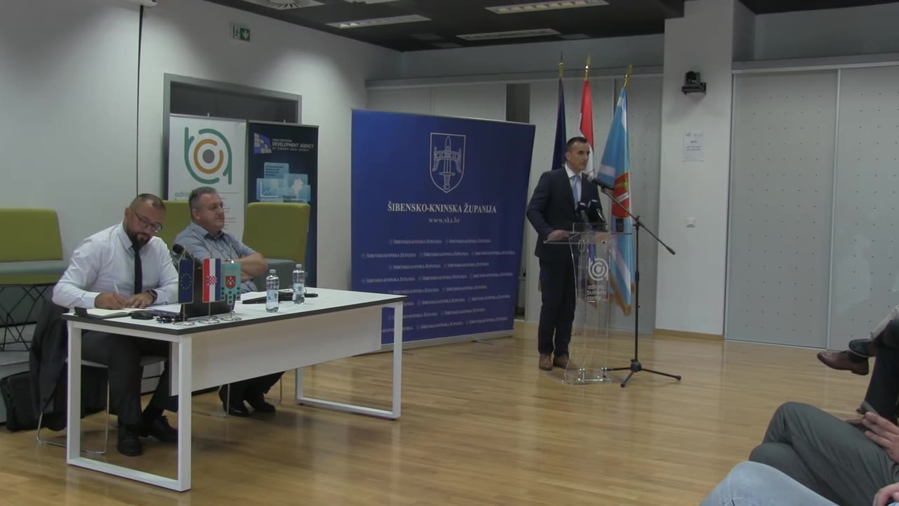 Paško Rakić za govornicom Županijske skupštine