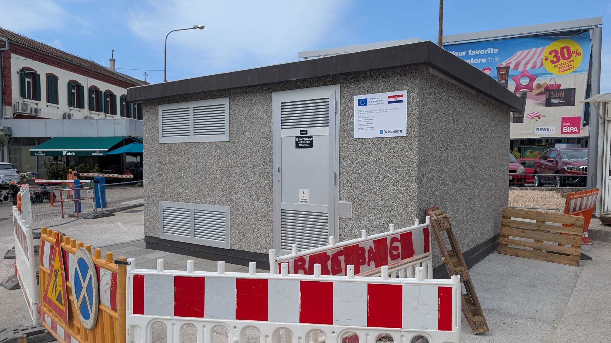 Nova trafostanica Autobuski terminal s pločom EU projekta