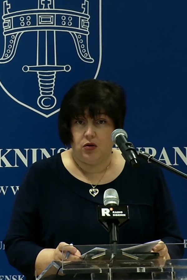 Sanja Slavica Matešić za govornicom Županijske skupštine