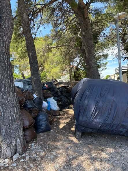 Gomila otpada koja se mjesecima skuplja na Jadriji