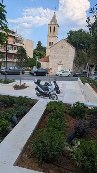 Novouređeni štekat i premješten pješački prijelaz